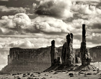 Monuments_Color 932