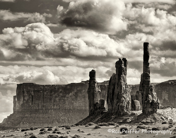 Monuments_Color 932
