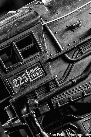 Lionel 225