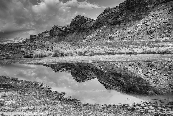 Comb Ridge Black and White
